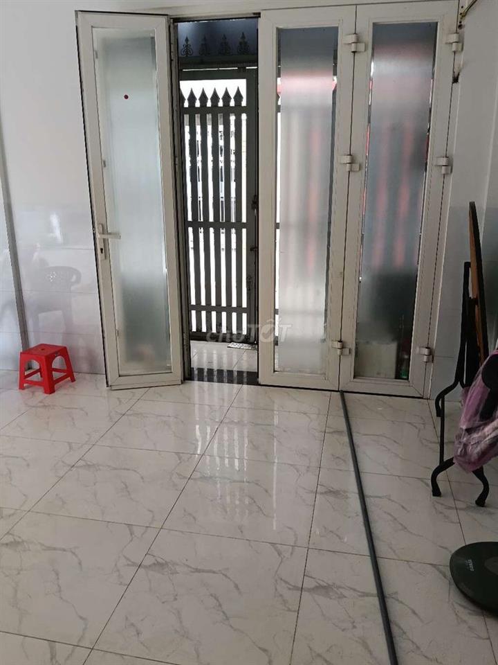 mặt tiền Tang trệt cho thuê đường hồng lạc p10tb