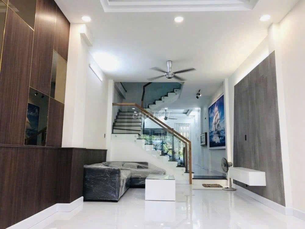 Cho thuê nhà 83/3B Phạm Văn Bạch, Phường 15, Q.Tân Bình