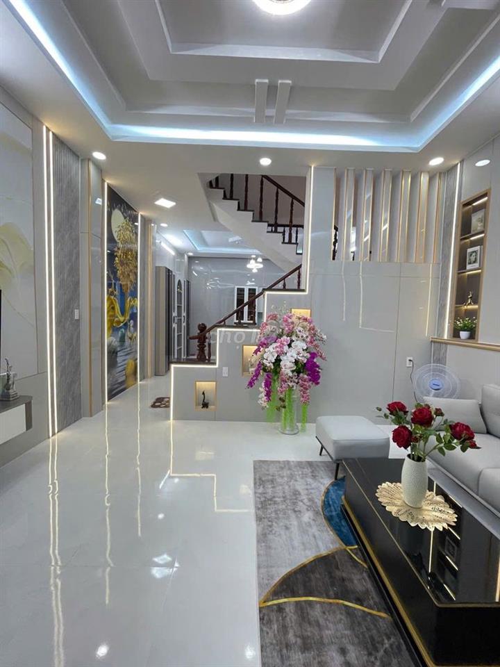 Cần cho thuê nhà HXH 102/2A Phan Huy Ích P.15 Q.Tân Bình