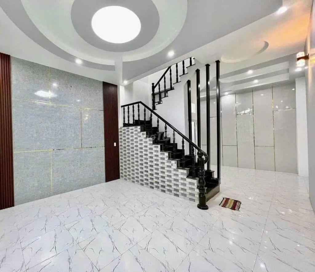 Cần cho thuê nhà MT 64A Nguyễn Phúc Chu P.15 Q.Tân Bình 