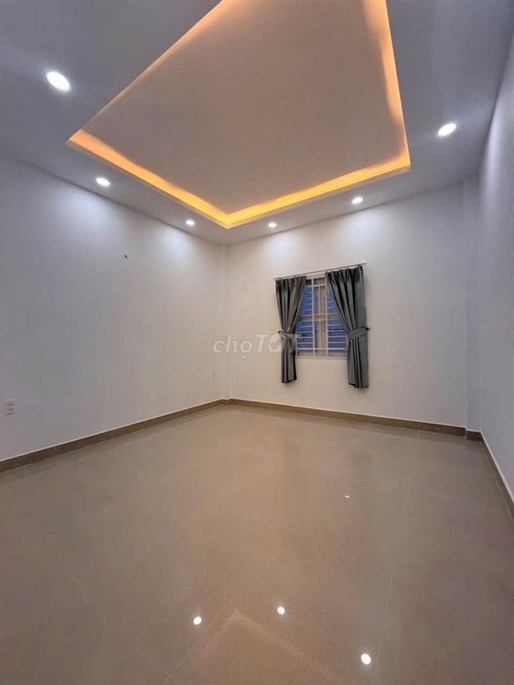 Cần cho thuê nhà HXH 68/6A Út Tịch P.4 Q.Tân Bình