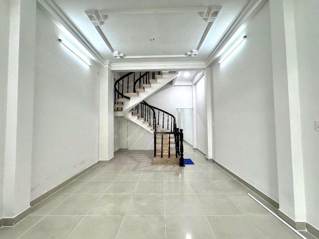 🍁 CHO THUÊ NHÀ MT NHẤT CHI MAI_5x18m_TRỆT 2 LẦU_ SÂN RỘNG.