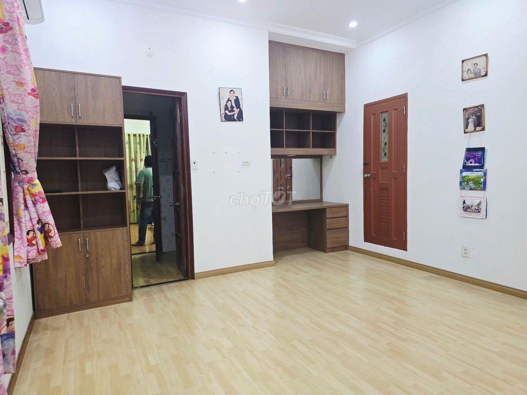 🚗 CHO THUE NHÀ HXH NGUYỄN TRỌNG TUYỂN_8x19m_TRỆT 3 LẦU, NHÀ RỘNG.