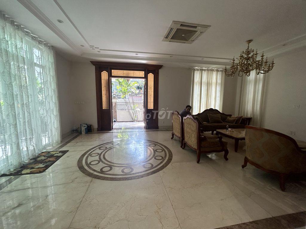 BIỆT THỰ CHO THUÊ ĐƯỜNG CỬU LONG. DT: 8X20M. TRỆT 3 LẦU. SẴN MÁY LẠNH