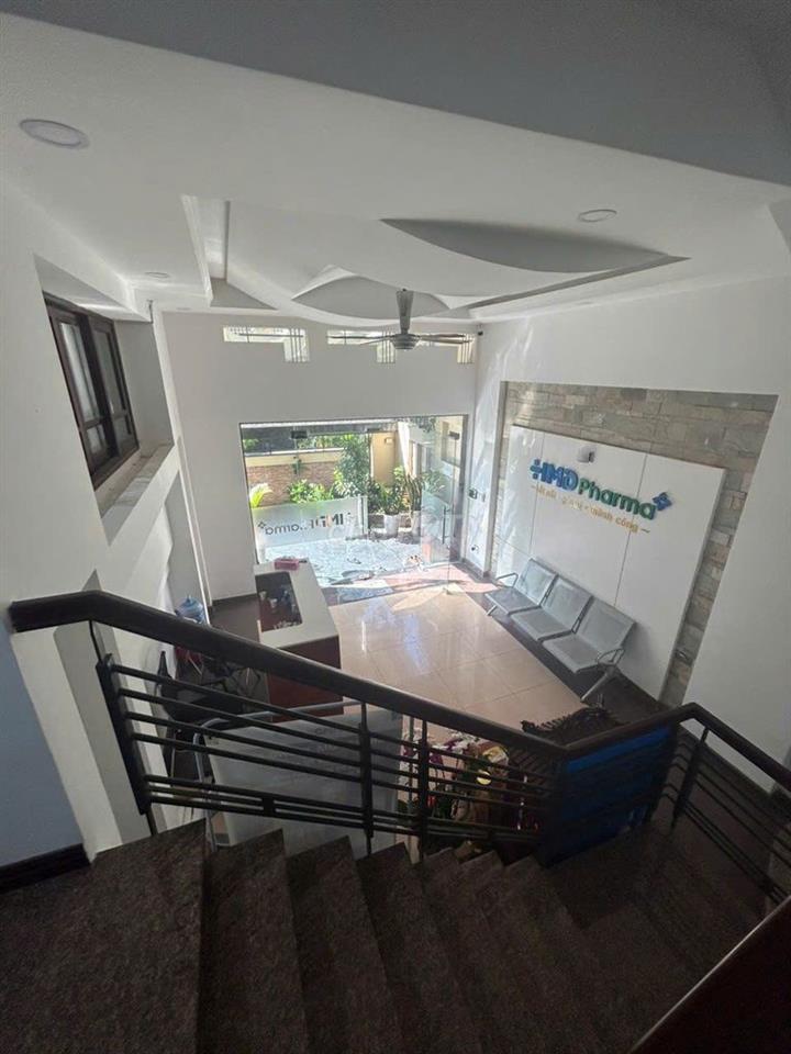 🏡  Biệt Thự Cho Thuê HXH Phổ Quang_8,5x18m_Trệt 3 Lầu, Gara Ô Tô