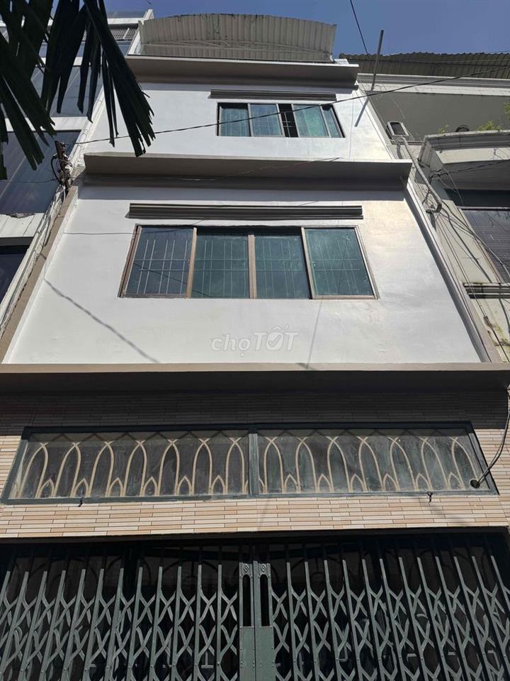 Nhà riêng 3 tầng 3pn hẻm 5m Bành Văn Trân 3