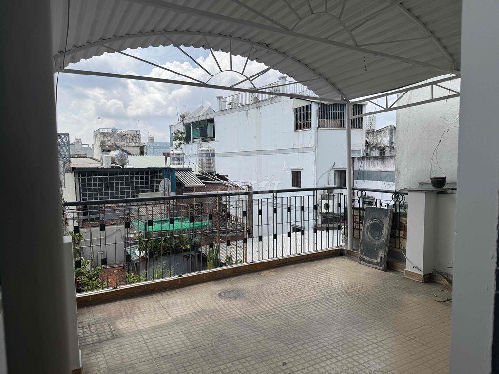 Nhà riêng 3 tầng 3pn hẻm 5m Bành Văn Trân 3