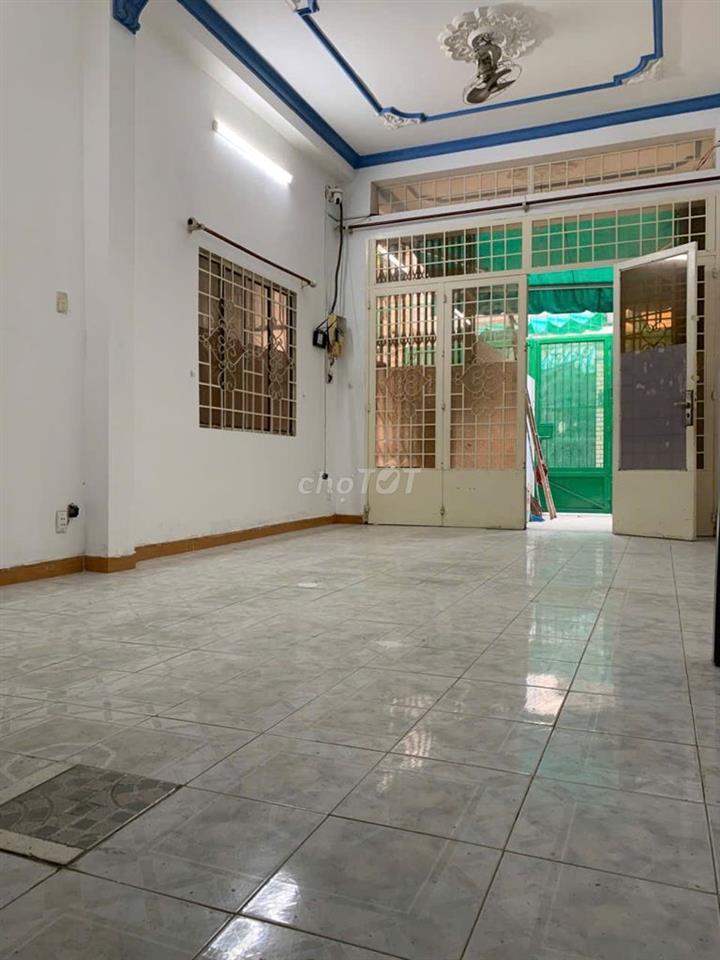 Cho thuê nhà ở đường Đồng Xoài gần chợ Hoàng Hoa Thám DTSD 60m2