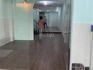 Nhà nguyên căn gần chợ Hoàng Hoa Thám DTSD 140m2