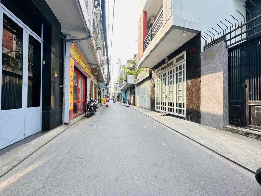 Mặt tiền Nguyễn Bá Tòng👉chợ Bà Hoa, Bàu Cát💥4.4x13m, 3 Tầng✅Giá 14.5tr