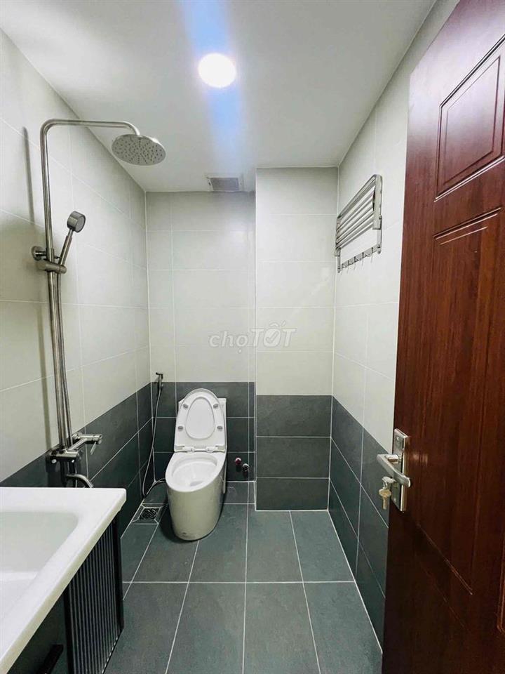 Mặt tiền đường Nguyễn Thái Bình P4 TB💥2 Lầu ST nhà mới ✅ 23tr/tháng