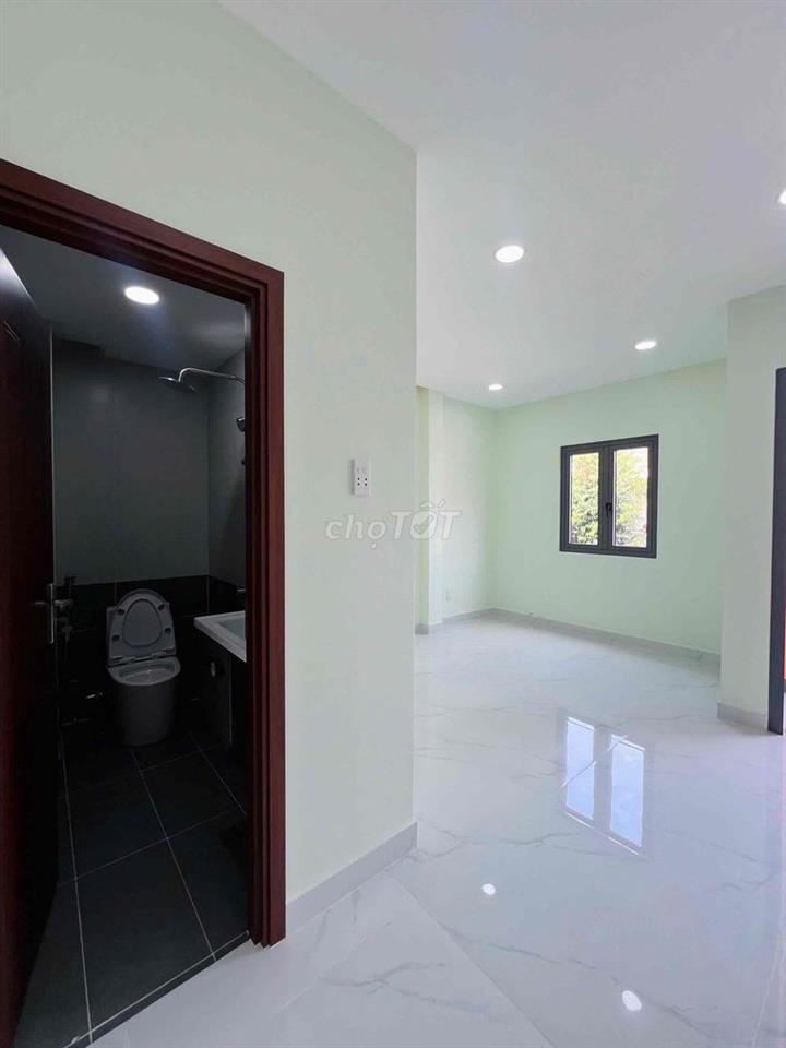 Mặt tiền đường Nguyễn Thái Bình P4 TB💥2 Lầu ST nhà mới ✅ 23tr/tháng