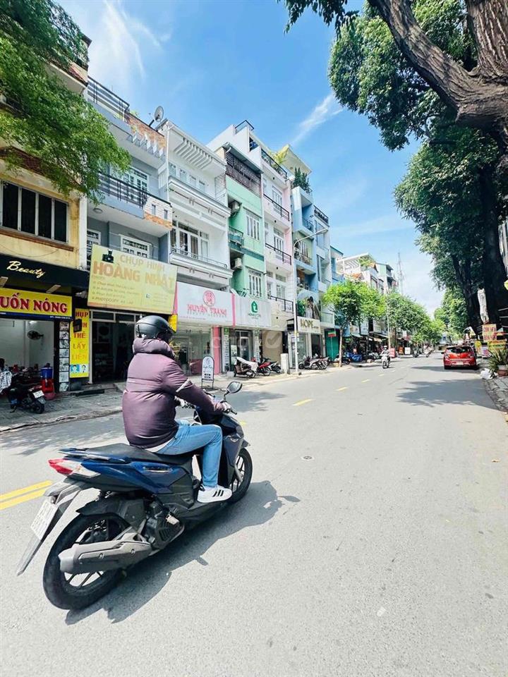 Mặt tiền đường Nguyễn Thái Bình P4 TB💥2 Lầu ST nhà mới ✅ 23tr/tháng