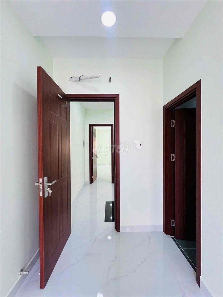 Mặt tiền đường Nguyễn Thái Bình P4 TB💥2 Lầu ST nhà mới ✅ 23tr/tháng