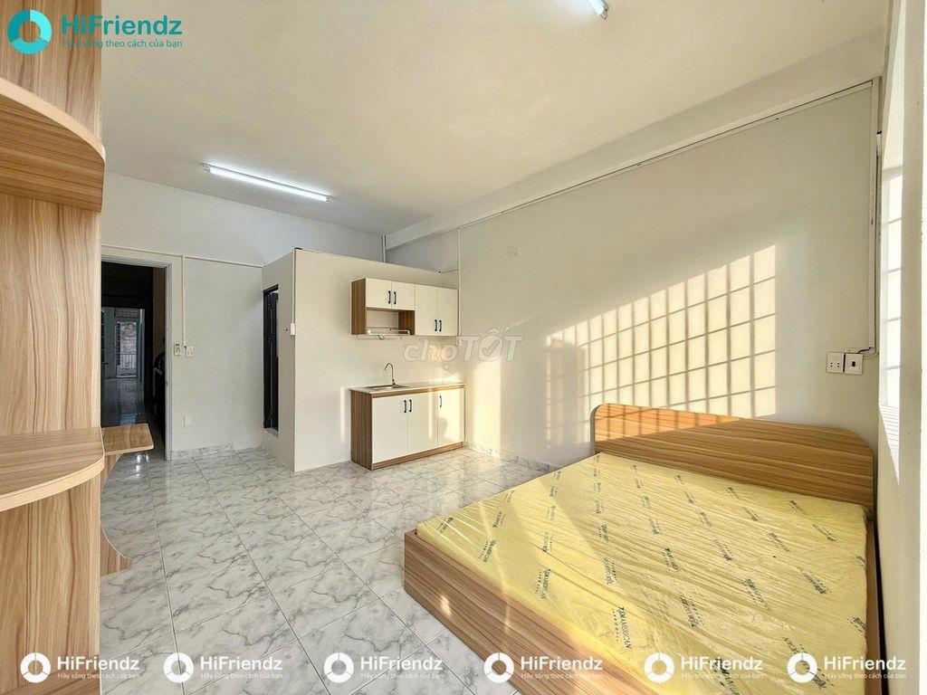 Phòng Ban Công - FULL NT - EWTON - Cộng Hòa -  giá chỉ 5 triệu