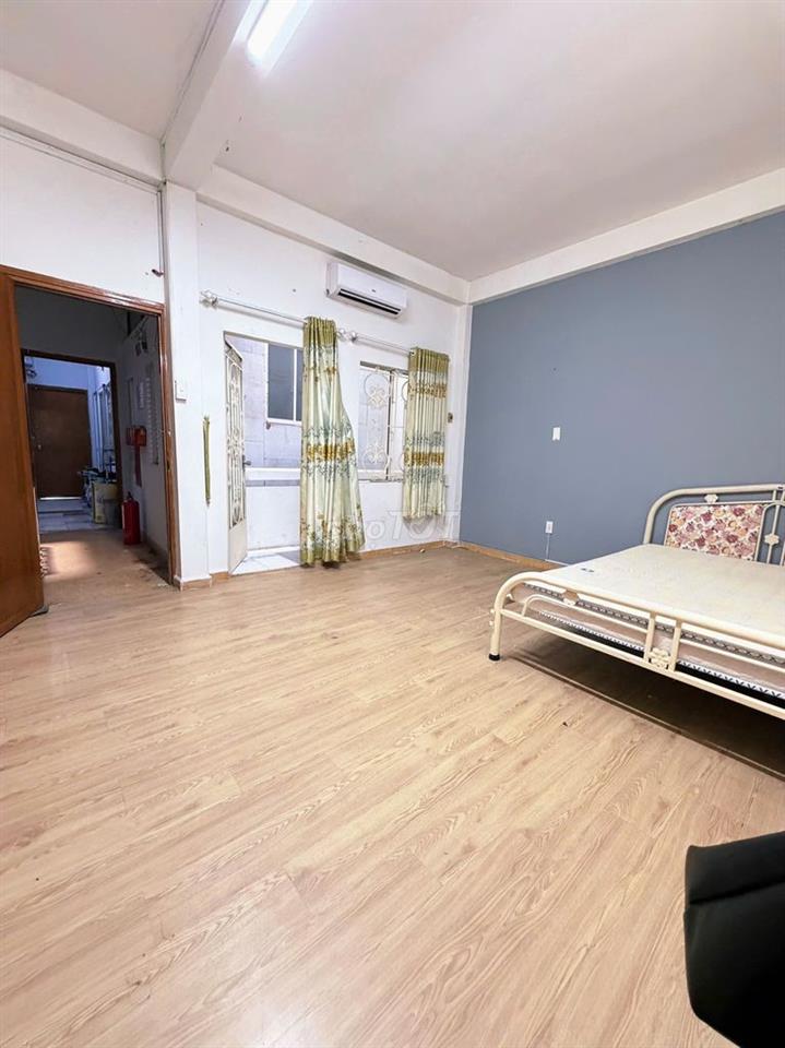 Phòng Lớn 30m2 - Nội Thất - Bình Giã - Cộng Hoà - giá 4tr5