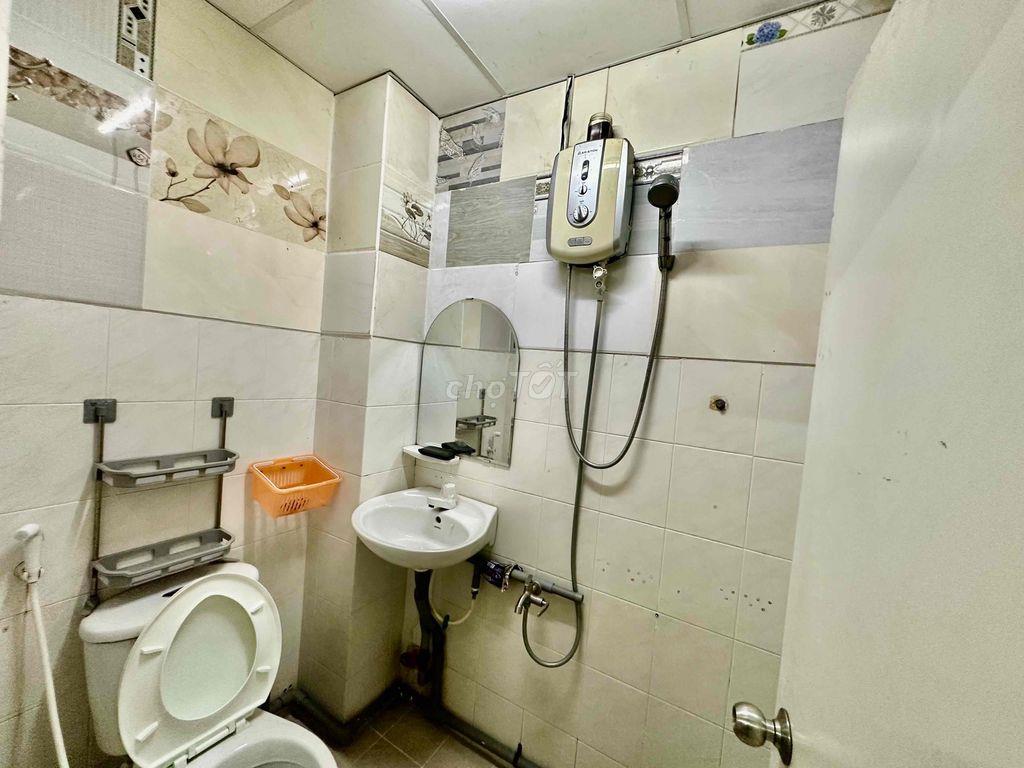 Rẻ - Phòng Lớn Full NT - Cộng Hoà - Trường Chinh - Giá 5tr5