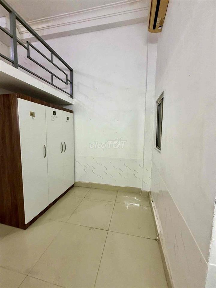 Trọ ở liền - có gác - NT cơ bản - Cộng Hoà - giá 3.7 triệu