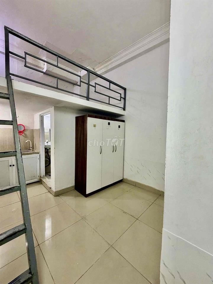 Trọ ở liền - có gác - NT cơ bản - Cộng Hoà - giá 3.7 triệu