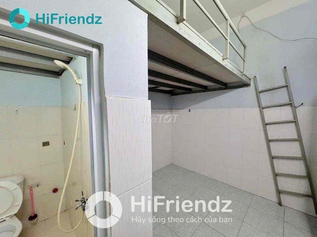 Phòng Cộng Hoà - Hoàng Hoa Thám - Học Viện Hàng Không - giá 3.3 tr