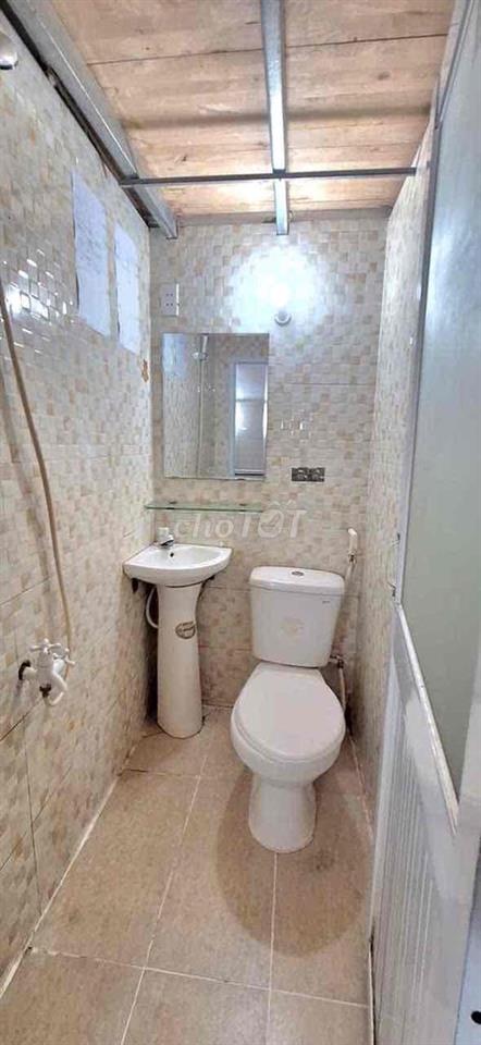 Cộng Hoà - Trường Chinh - Có Gác - Giá 3.8 triệu