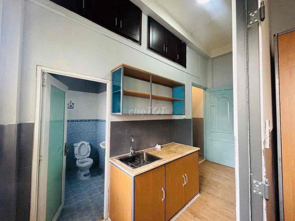 Phòng Gác + 1 phòng ngủ - 3 cửa sổ - giá 6.5 triệu