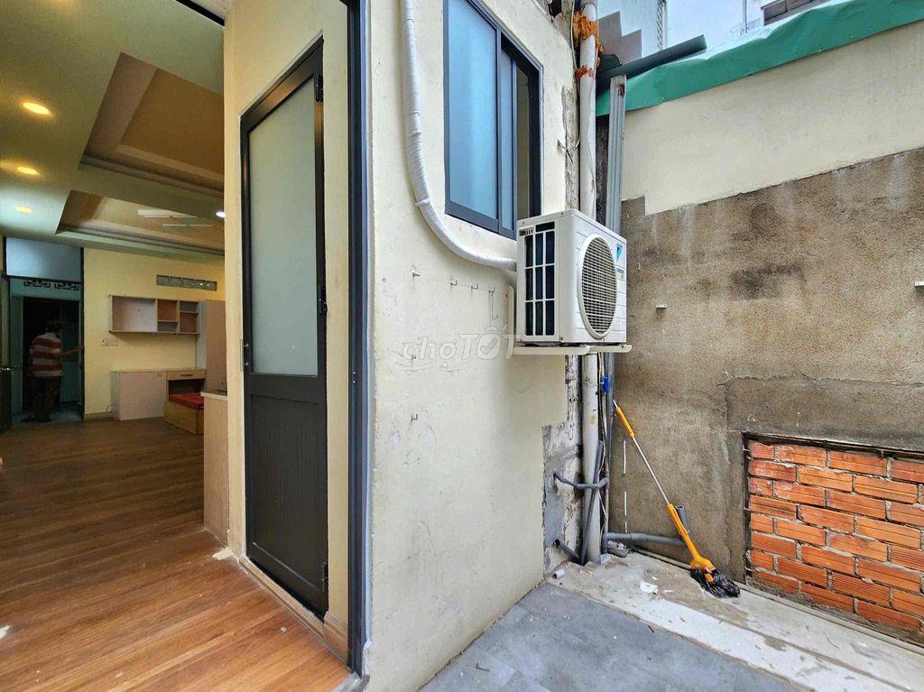 Phòng Lớn 38m2 - 5.3 Triệu - 2 Cửa Trước Sau - Hoàng Hoa Thám