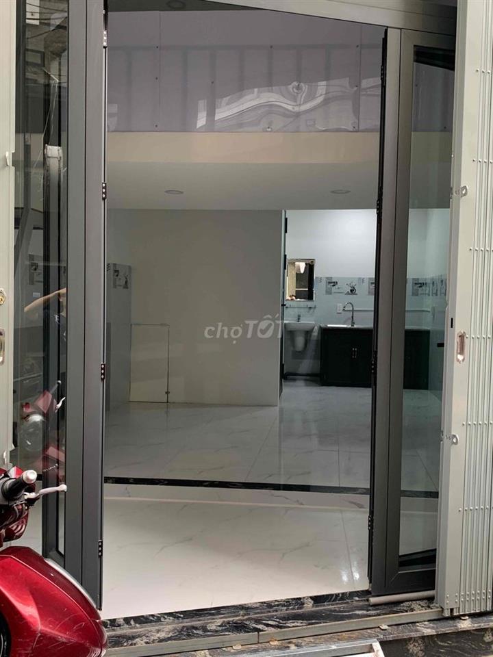 hẻm 55 Nguyễn Phúc Chu, P15, Tân bình, cho thuê nhà 4tr, mới keng