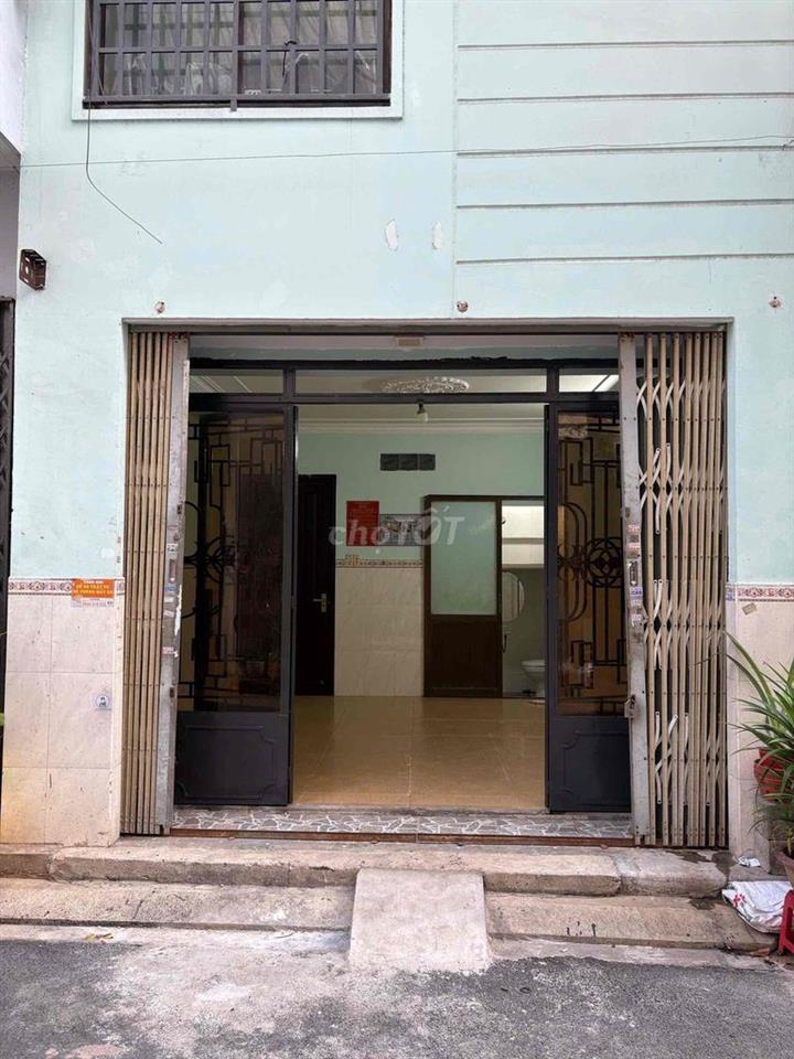 Cho thuê phòng 16m, mặt tiền hẻm rộng, có 1pn, giá 3,5tr/thg