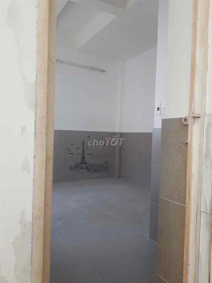 cho thuê nhà nguyên căn ở Cống Lở, 4,5tr/thg, 1 trệt 2 lầu, 3nvs