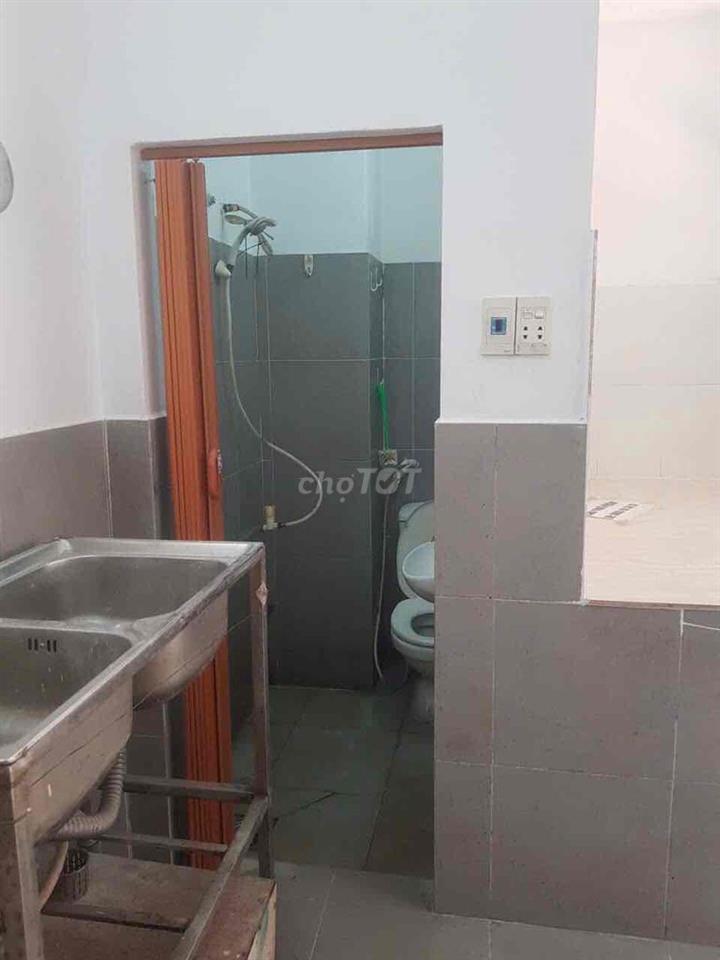 cho thuê nhà nguyên căn ở Cống Lở, 4,5tr/thg, 1 trệt 2 lầu, 3nvs