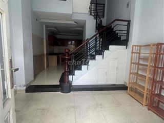 Nhà thuê gần trường Tân Hương - Tân Phú  Dt 4x10m 1 trêt 3 lầu + ban c