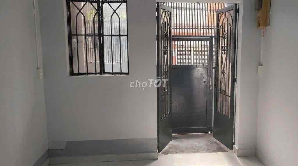Nhà thuê hẻm 5m Thoại Ngọc Hầu Nguyễn Sơn - Tân Phú Dt 4x12m 1 lầu 2 p