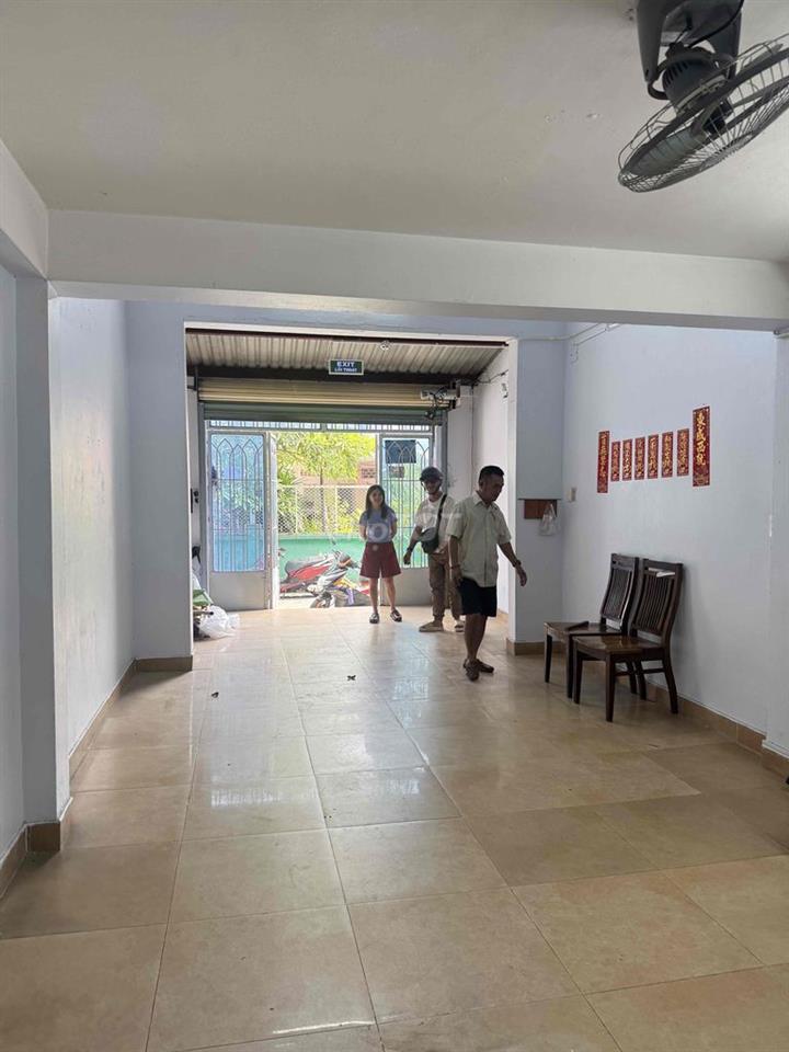 Nhà Thuê Hẻm Xe tải Lạc Long Quân Q 11  Hẻm xe tải thông cư xá  Phú Th
