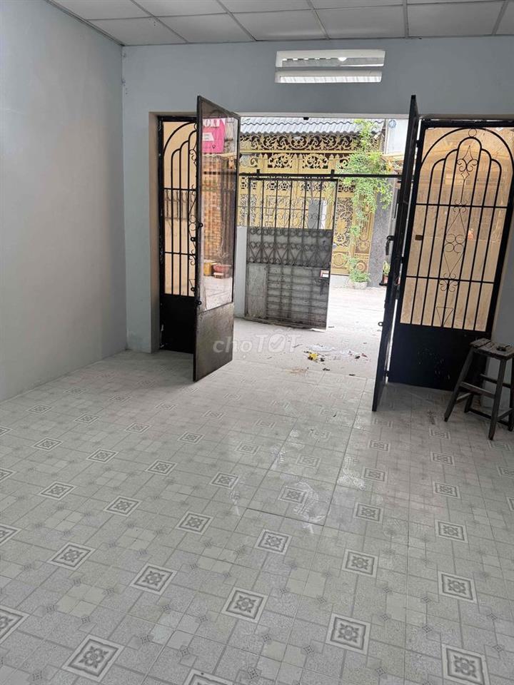 Nhà thuê hẻm 5m Vườn Lài f Phú Thọ Hoà Dt 4x14m gác nhỏ 1 pn 1 wc  Nhà