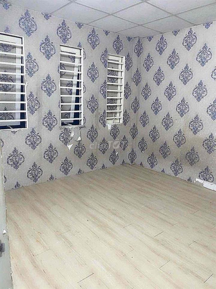 Nhà thuê hẻm 131/ Tân Hương - Tân Phú  Hẻm xe tải thông  Dt 4,5x14m  1