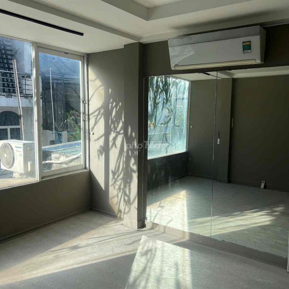 Nhà thuê mặt tiền đường Tái Thiết f 11 Tân Binh  Dt 3,8x12m 1 trệt 2 l