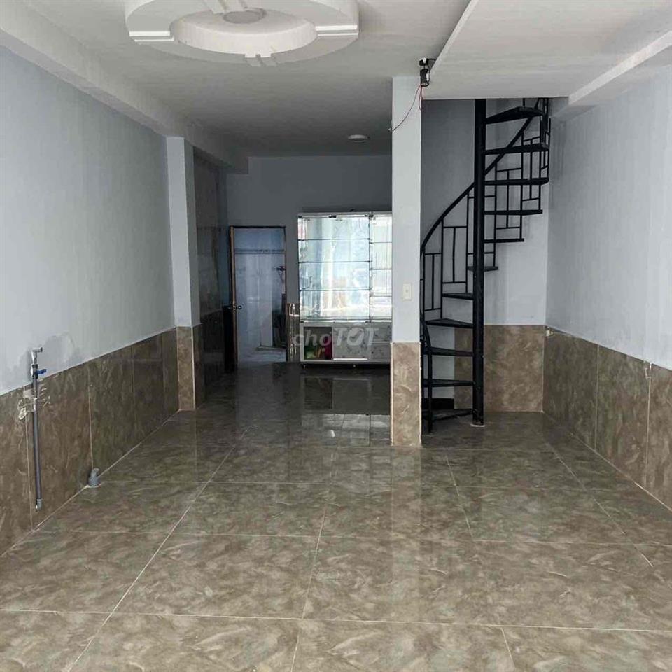 Nhà thuê mặt tiền đường Tái Thiết f 11 Tân Binh  Dt 3,8x12m 1 trệt 2 l