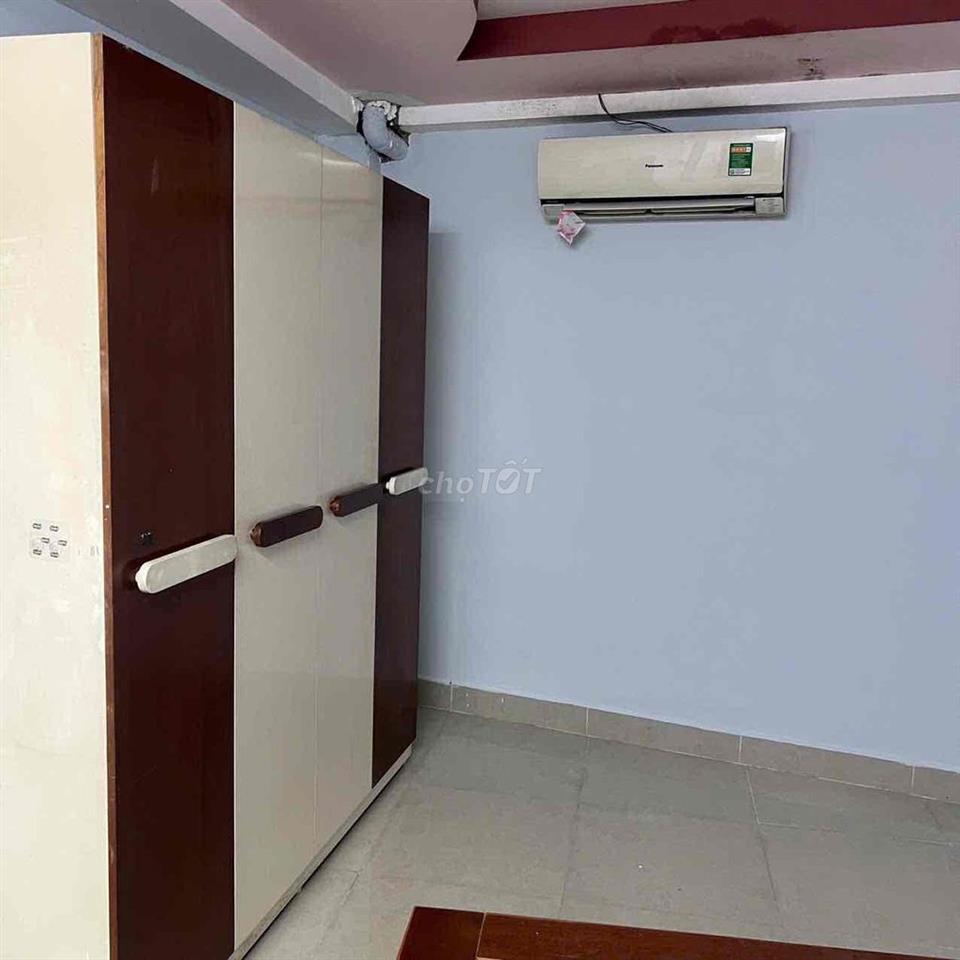 Nhà thuê mặt tiền đường Tái Thiết f 11 Tân Binh  Dt 3,8x12m 1 trệt 2 l