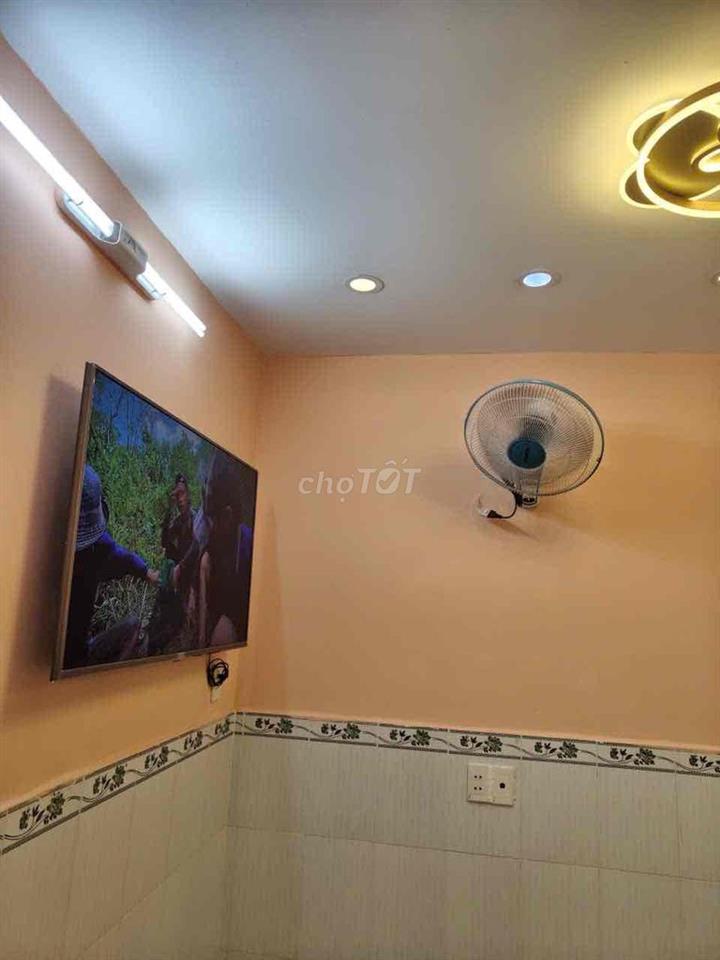 Cho thue căn hộ 25m2 . Chung Cư Khang gia Tân Hương - Tân Phú  1 phòng