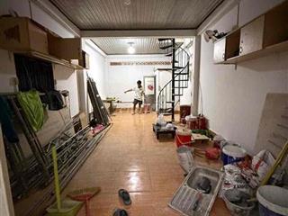 Nhà thuê hẻm 25/// Nguyễn Minh Châu f Phú Trung Tân phú Dt 4x10m 1 lầu