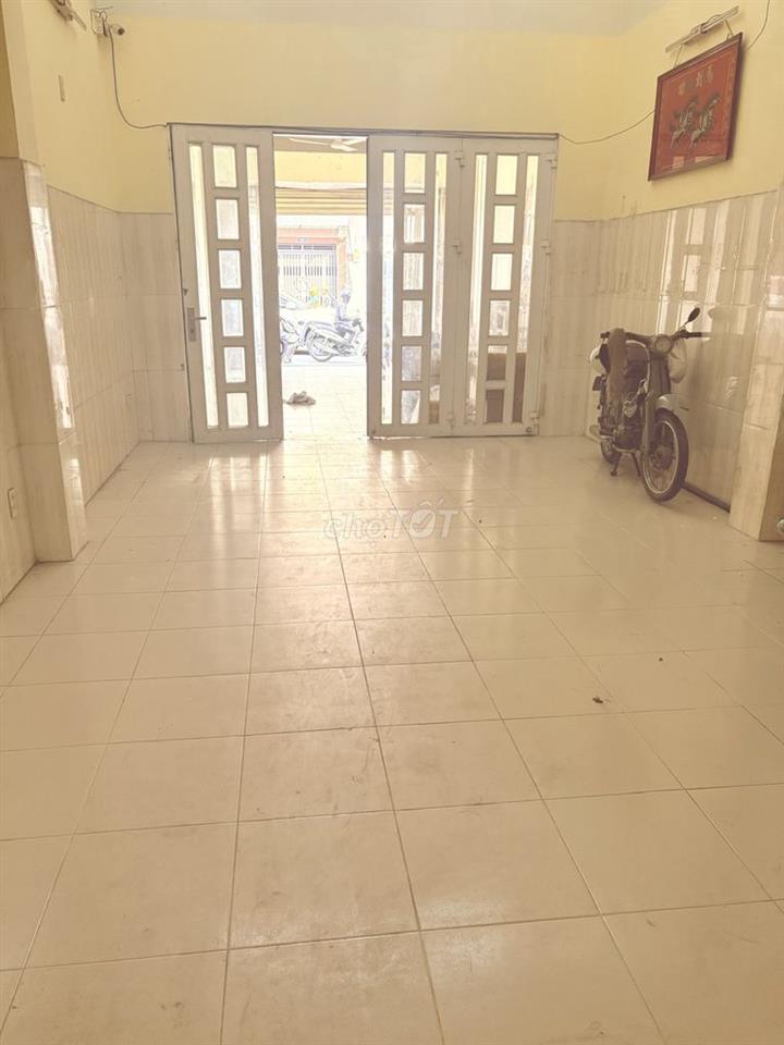 Cho Thuê nhà 1004 Lạc Long Quân