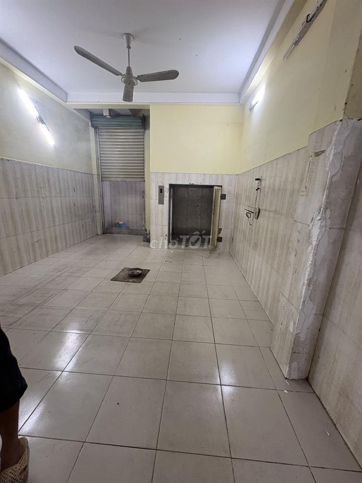 Cho Thuê nhà 1004 Lạc Long Quân