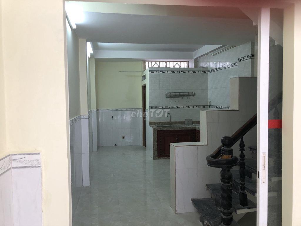 Cho thuê nhà nguyên căn P15 Tân Bình, hẻm xe hơi, gần CC Phúc Yên