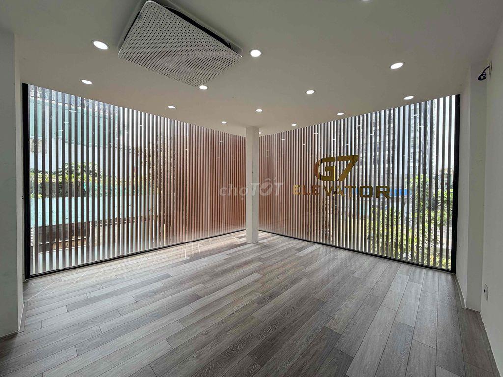 Chính chủ cho thuê 2 sàn văn phòng toà nhà góc 2 MT Cộng Hoà