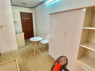 Cho thuê phòng Bạch Đằng, ban công cửa sổ, nội thất đầy đủ, giá 4.5tr