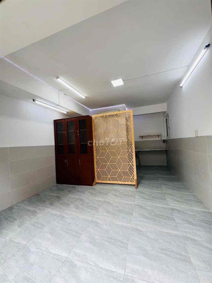 Cho thuê mặt bằng kinh doanh có lối đi riêng,máy lạnh