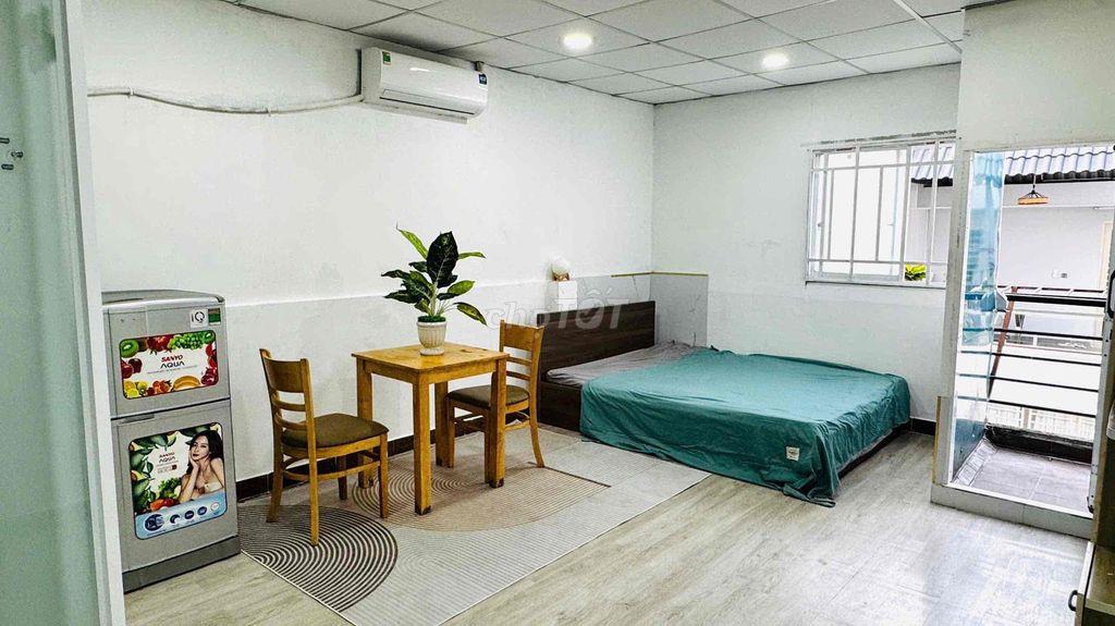TRỐNG SẴN STUDIO BAN CÔNG ĐẦY ĐỦ NỘI THẤT NGAY CHỢ TÂN HƯƠNG