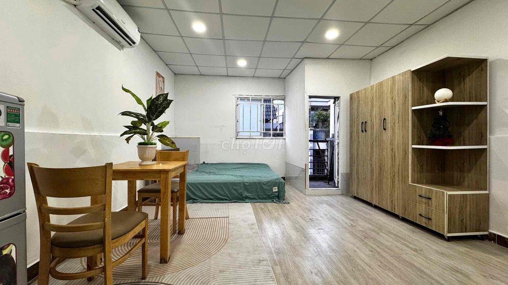 TRỐNG SẴN STUDIO BAN CÔNG ĐẦY ĐỦ NỘI THẤT NGAY CHỢ TÂN HƯƠNG