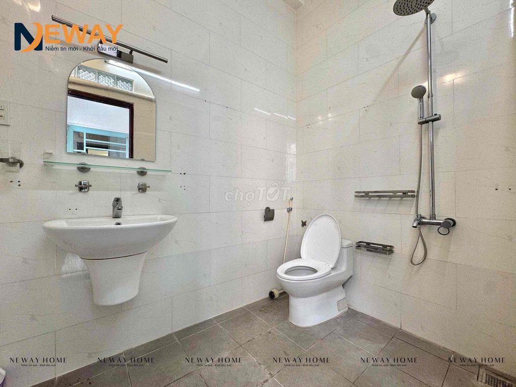 Trống sẵn studio đầy đù nội thất máy giặt riêng-ban công
